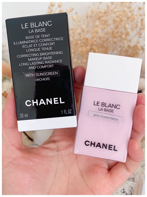 chanel le blanc la base rosée review|CHANEL Le Blanc Light Creator Brightening Makeup Base SPF .